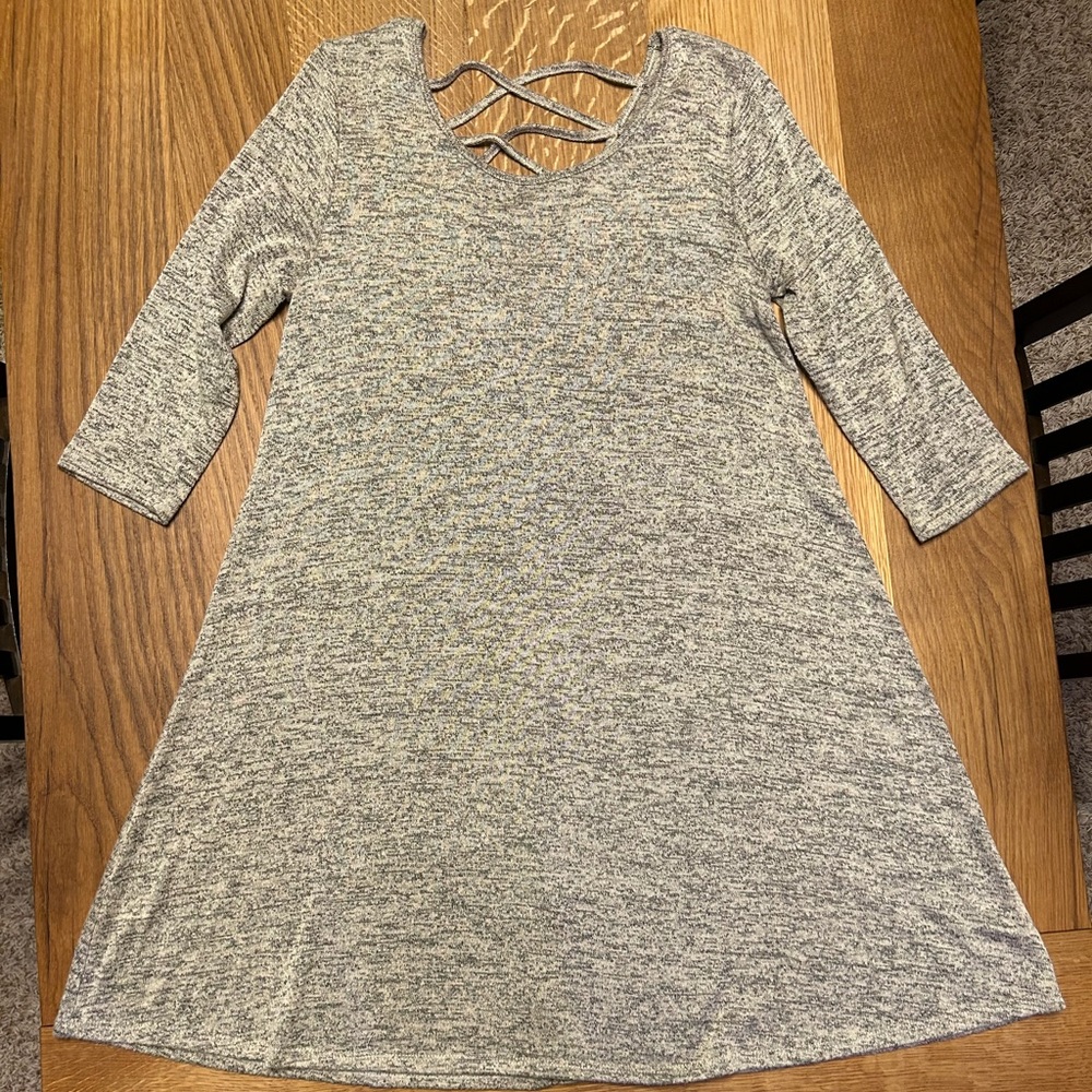 Relaxed Dress - Picture 5 of 10